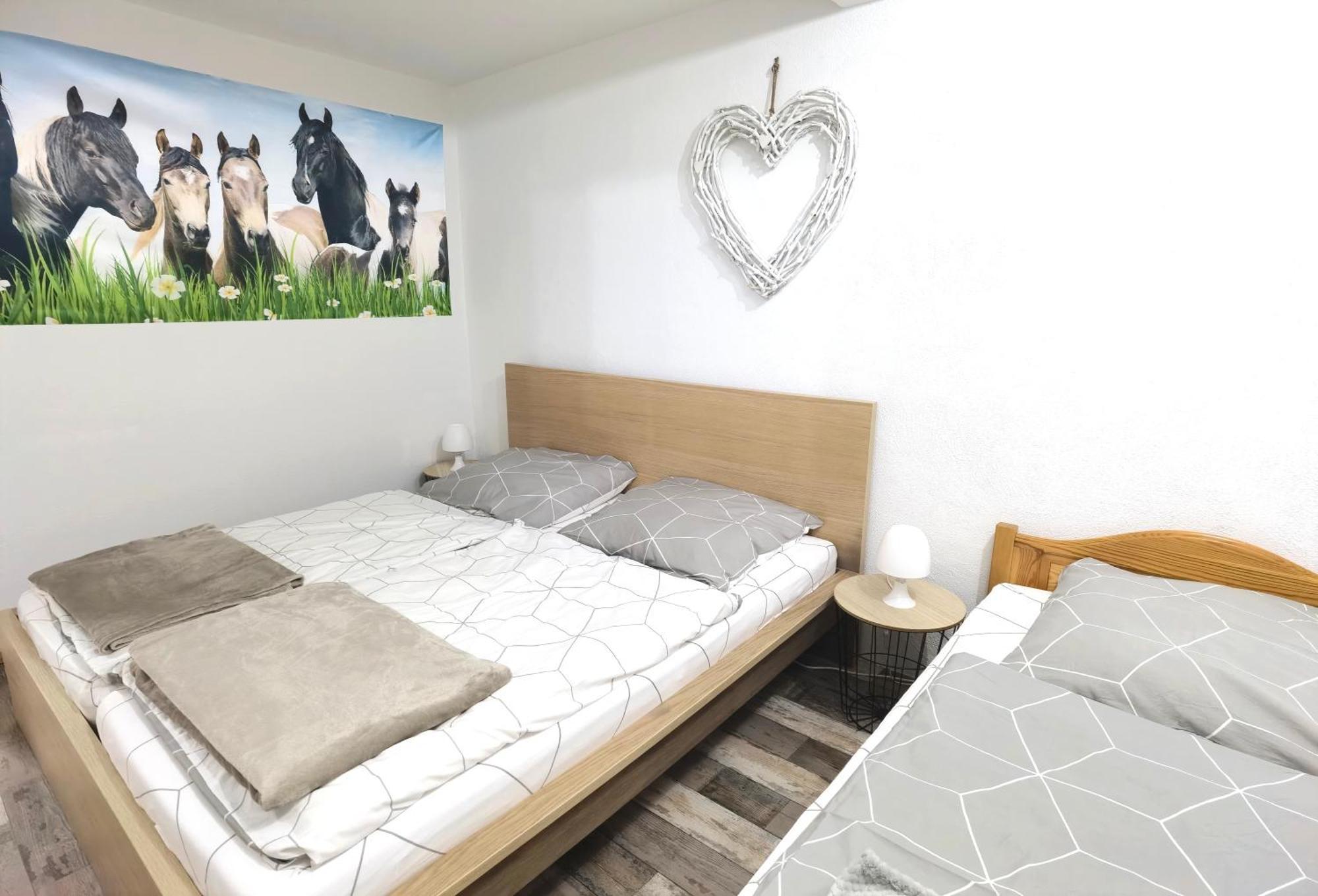 Ferienwohnung - Appartement "Painted Horse" Im Herzen Des Pfaelzer Waldes Reichenbach-Steegen Eksteriør billede